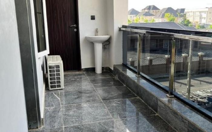 Aqua Sands Apartments