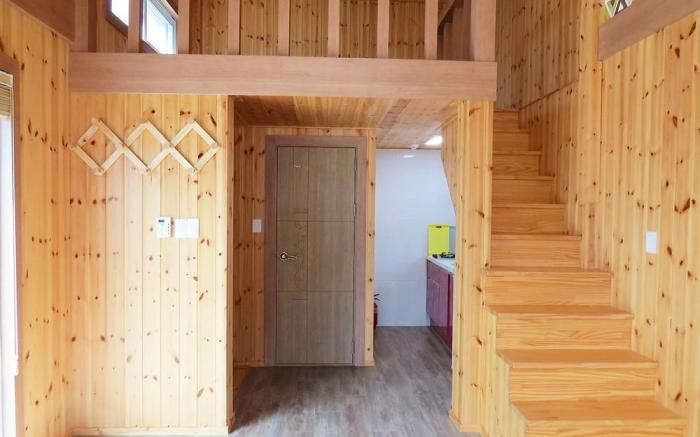 Ulsan Soho Attic Pension