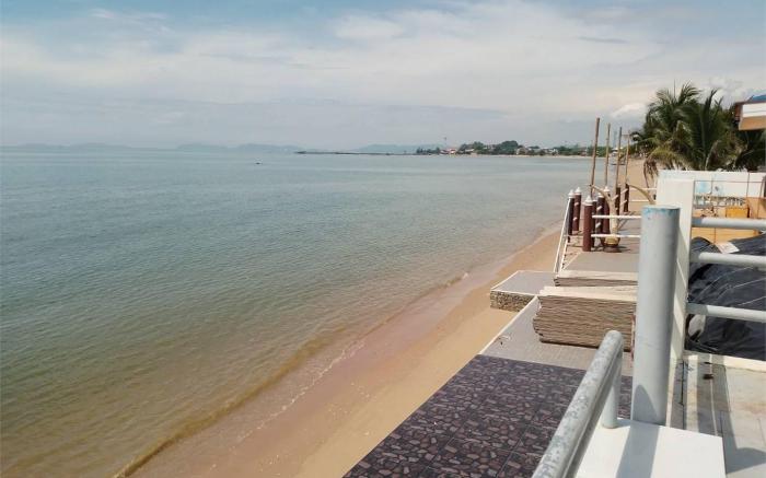 GAO Lighthouse Phala Beachfront