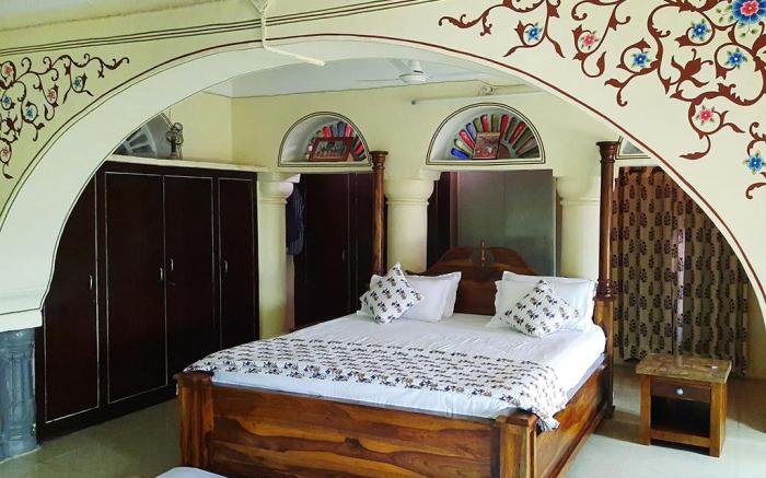 Shahpura Lotwara Fort