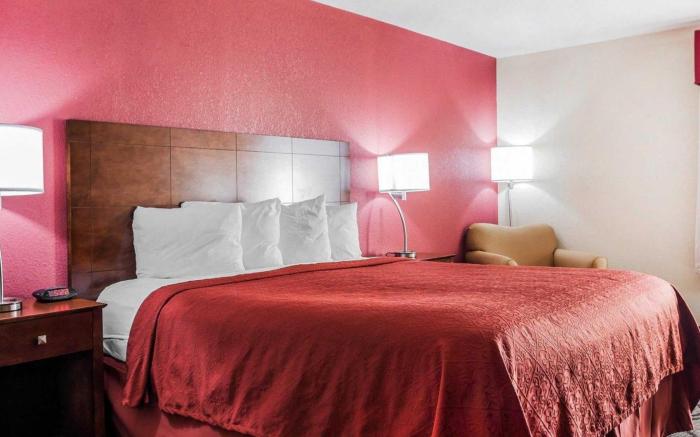 Quality Inn & Suites Altoona - Des Moines