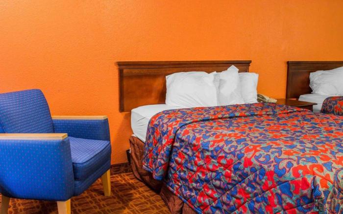 Rodeway Inn Auburn Hills - Detroit