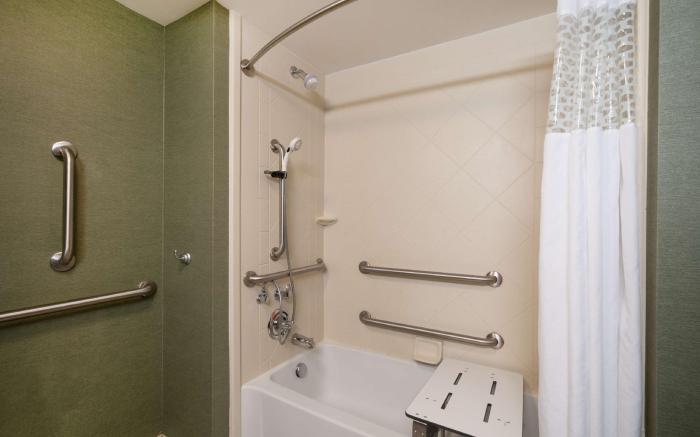 Hampton Inn Huntington University Area