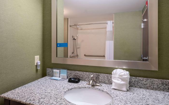 Hampton Inn Huntington University Area
