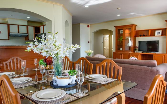 Seastar Hotel And Service Apartment