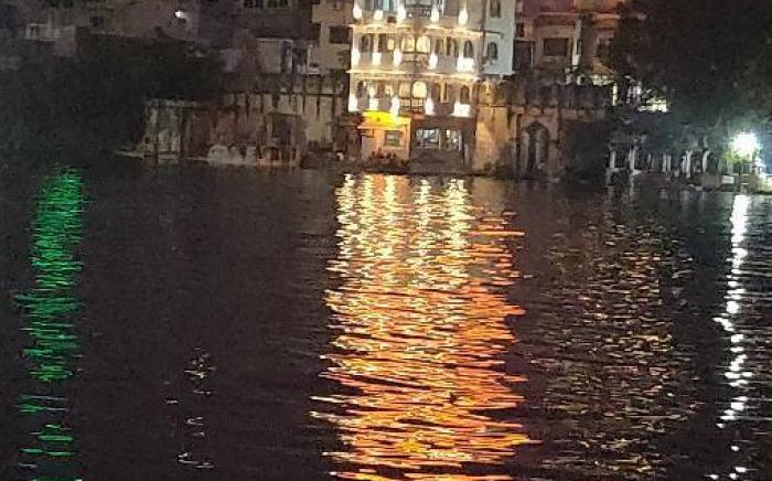 Jheel Hotel & Restaurant