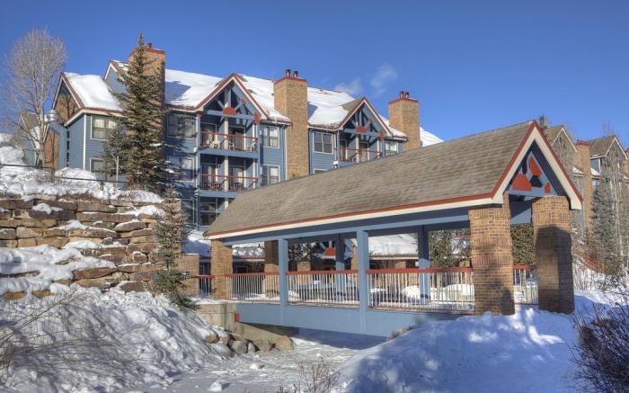 River Mountain Lodge
