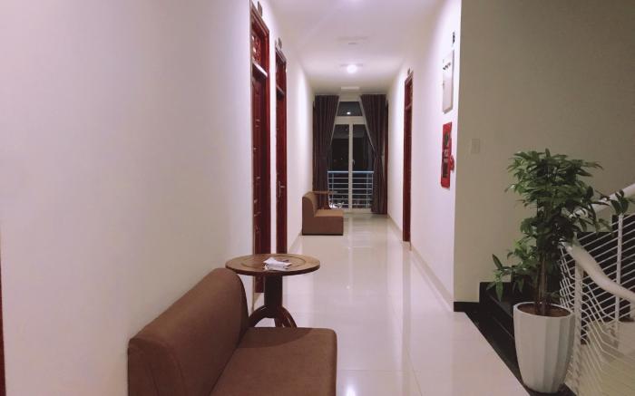 LUCKY STAR HOTEL