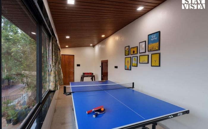 StayVista at Sunflower Villa