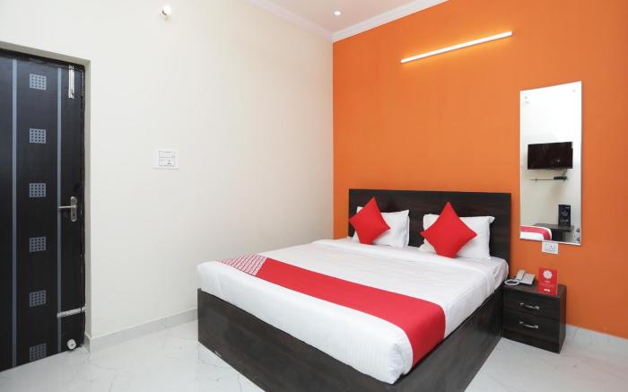 Hotel O Greenview Inn Near Munshi Pulia Metro Station