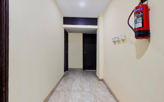 Super Hotel O New Alipore