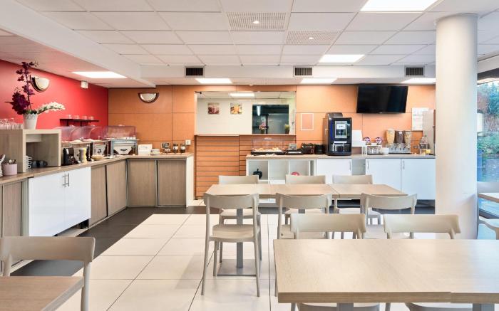 Comfort Aparthotel Versailles, St Cyr l'Ecole