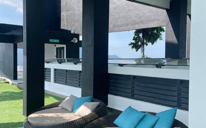 Premium 3BR Family Suite with 2 Car Park (23A)