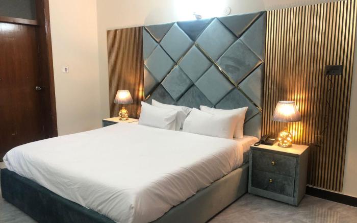 Royal Executive Guest House F-8
