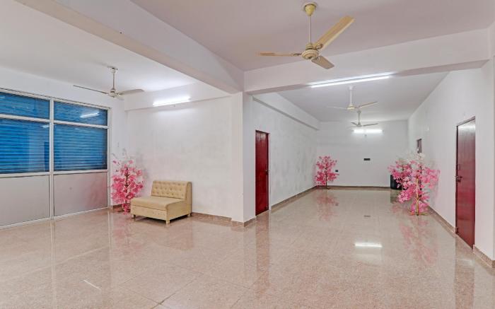 Hotel O Mahadevi Lawn