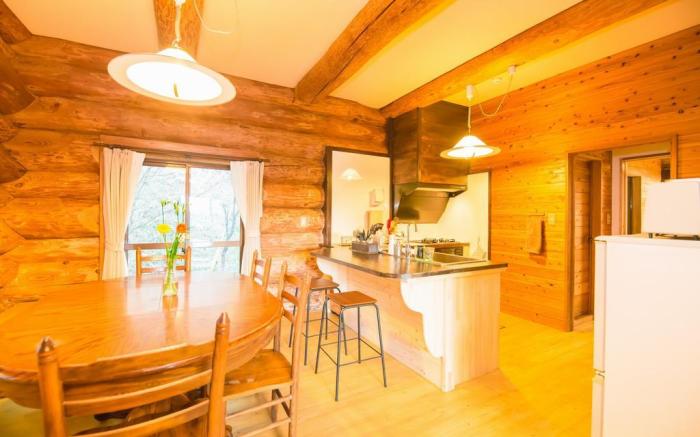YUFUIN LOG HOUSE TOM SAWYER