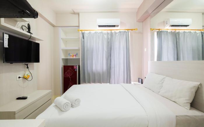 Comfy Studio Green Pramuka City By Travelio