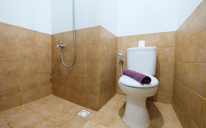 Comfy Studio Green Pramuka City By Travelio