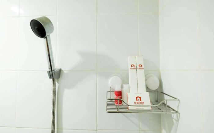Apt 2BR Green Pramuka Access to Mall By Travelio