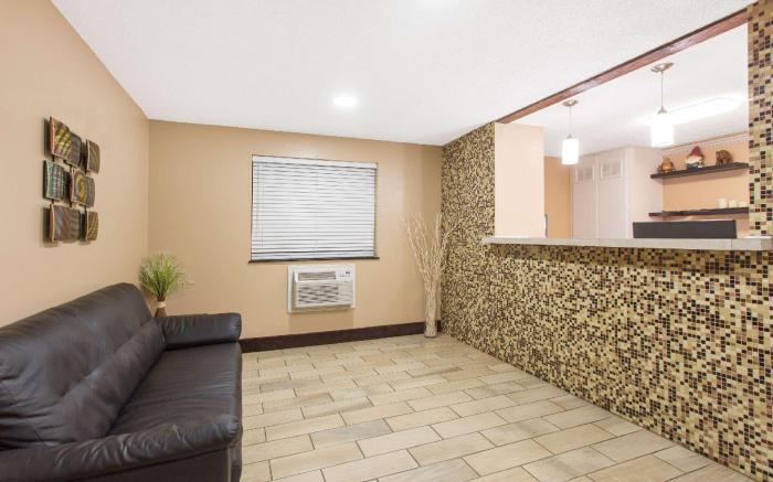 Super 8 By Wyndham Columbus Airport