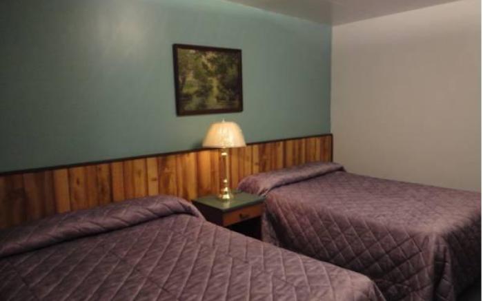 6267 Persepolis Inn