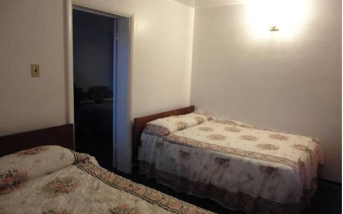 6267 Persepolis Inn