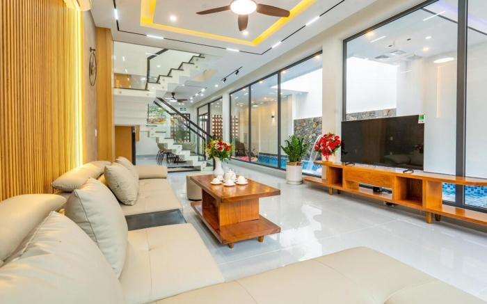 Strawberry Villa 4BRs-New/Luxury/Pool/Best agoda.