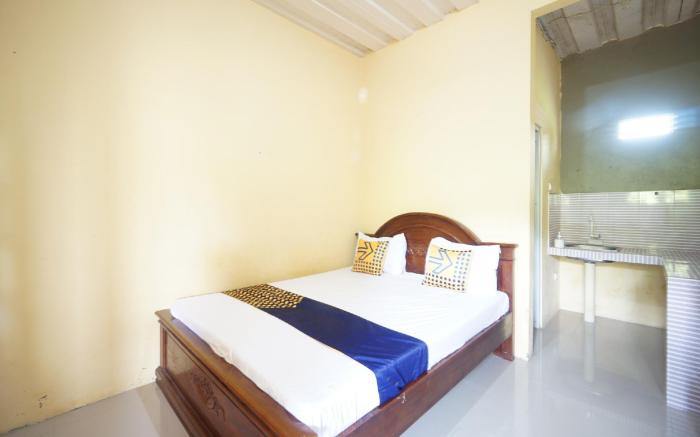 SPOT ON 93612 Kencana Homestay Syariah Near Masjid AL-BAROKAH Kanyuran