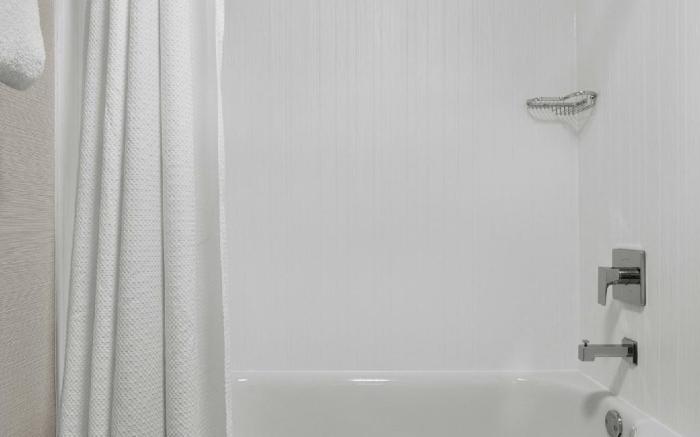 Courtyard by Marriott Louisville Airport