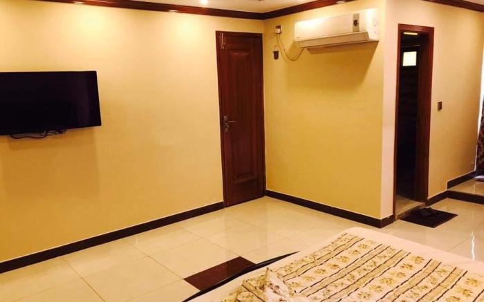 Pak Guest House G-8