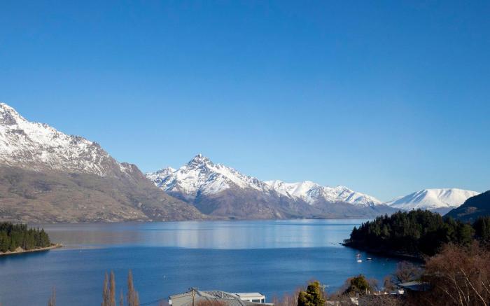 Copthorne Hotel and Apartments Queenstown Lakeview