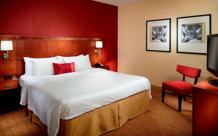 Courtyard by Marriott Atlanta Executive Park/Emory