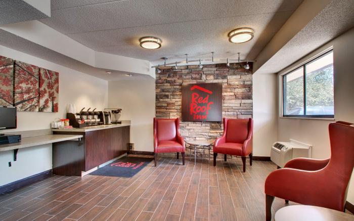 Red Roof Inn St Louis - Westport/ Maryland Heights
