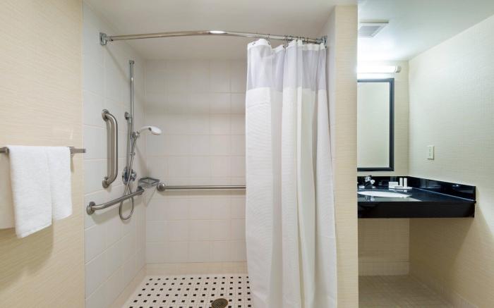 Fairfield by Marriott Inn & Suites Louisville Downtown