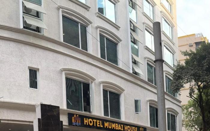 HOTEL MUMBAI HOUSE VALNAI MALAD