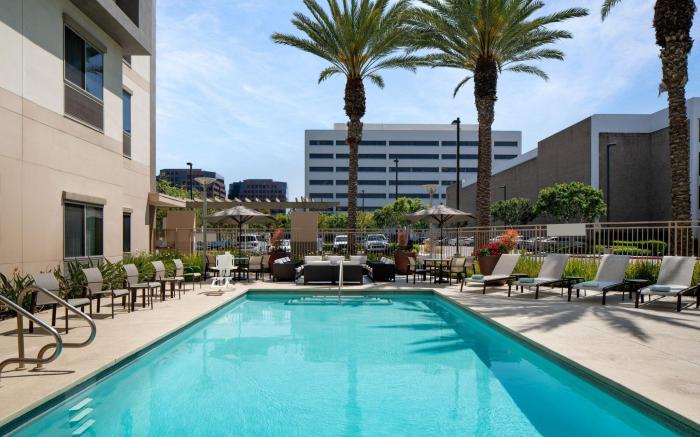 Courtyard Santa Ana Orange County