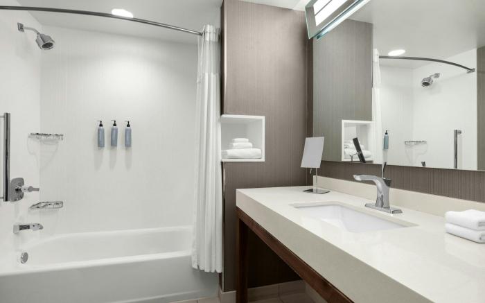 Courtyard by Marriott Omaha East/Council Bluffs, IA