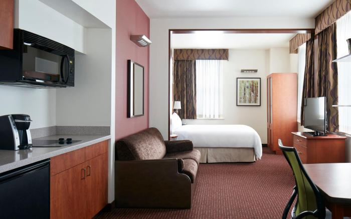 Club Quarters Hotel in Philadelphia