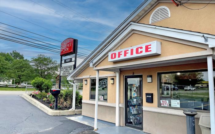 Red Carpet Inn Orchard Park - Buffalo, NY