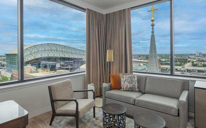 The Westin Houston Downtown