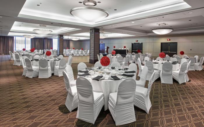 Delta Hotels Edmonton Centre Suites