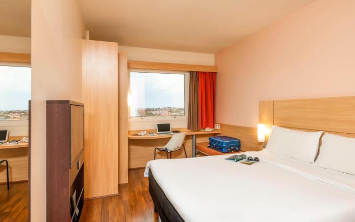 ibis Sao Carlos