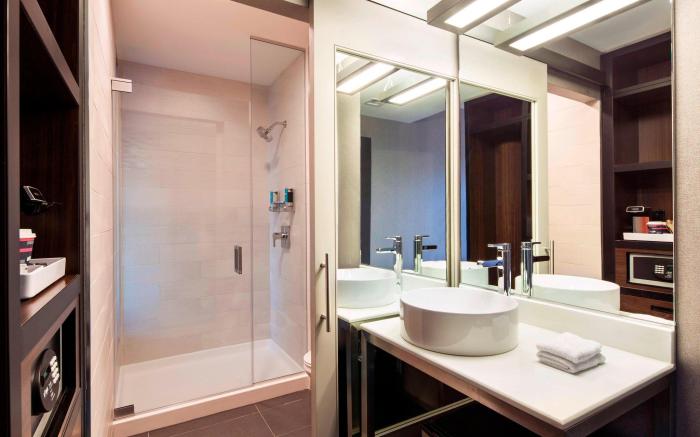 Aloft Boston Seaport District