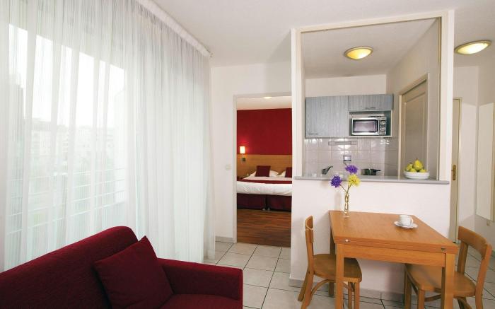 Sejours et Affaires Lyon Park Lane