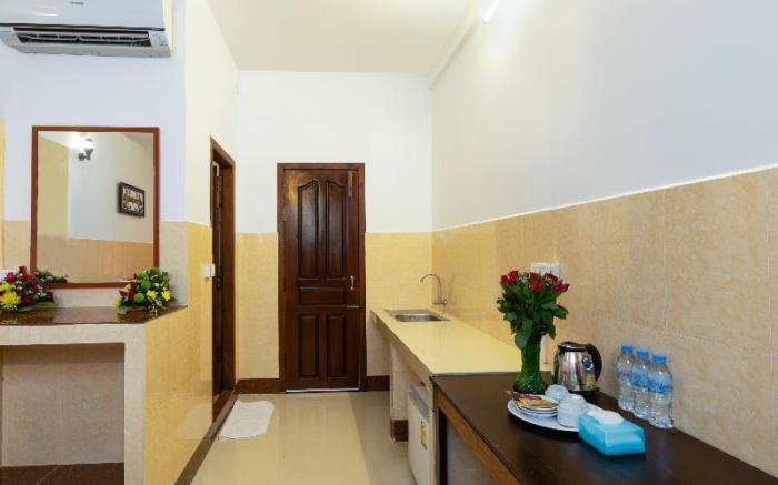 Botoum Hostel