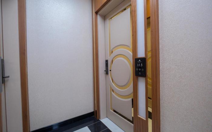 Elysium Deluxe Suites 
