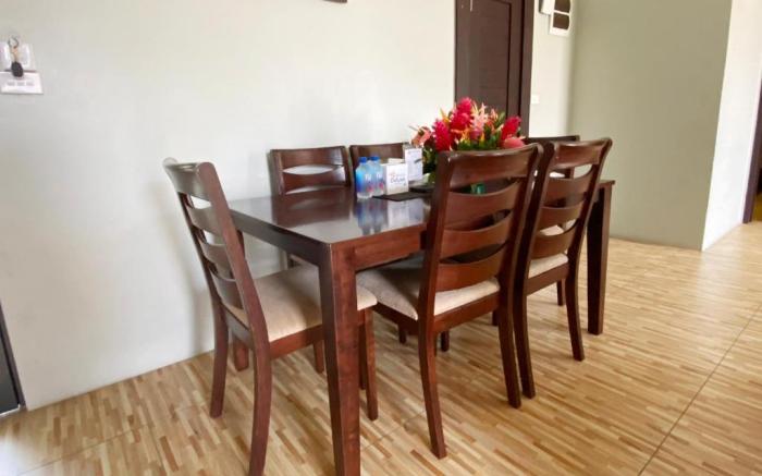 Greystone Apartment 6