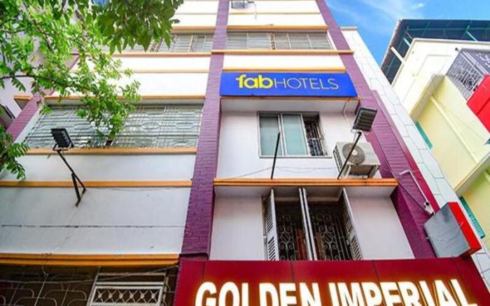 FabExpress Golden Imperial - Nr. Gariyahat Market