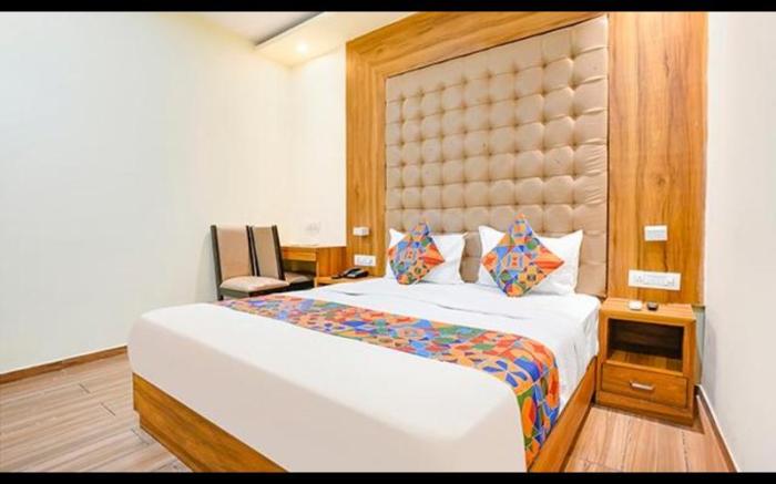 FabHotel Cozy Inn