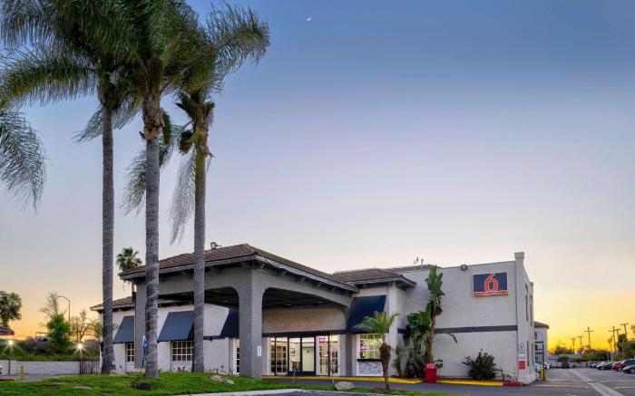 Motel 6 Artesia, CA